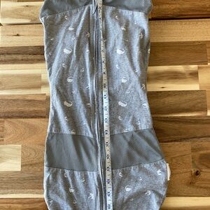 Happiest Baby Sleepea Swaddle/Sleep Sac, L, Charcoal Planets Print